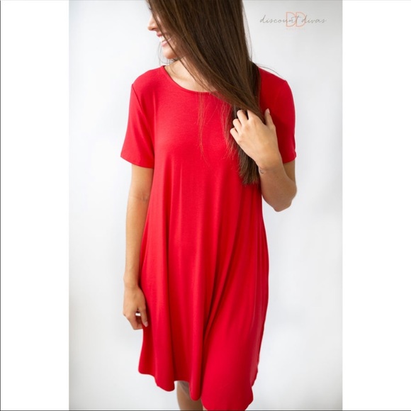 Zenana knee length jersey dress in Red. - Picture 2 of 4